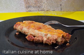 cannelloni with bolognese sauce