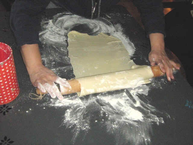 making sfogliatelle pastry